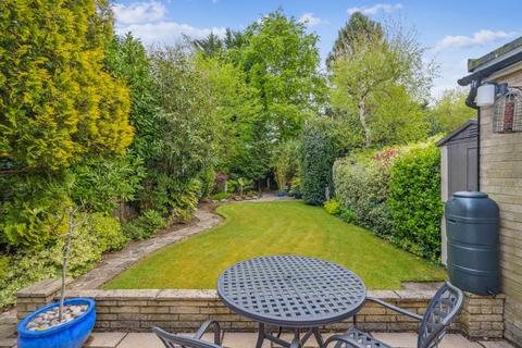 4 Margeholes, Watford, WD19 5AP