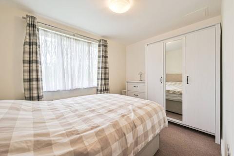 2 bedroom flat for sale, Great North Way, Hendon, London, NW4