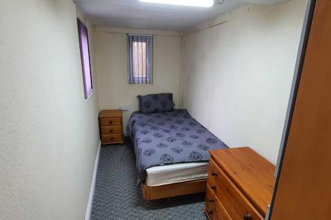1 bedroom in a house share to rent, Carnford Road, Sheldon