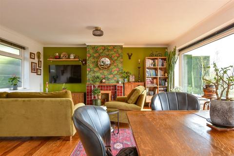 71 Bramble Rise, Brighton, BN1 5GE
