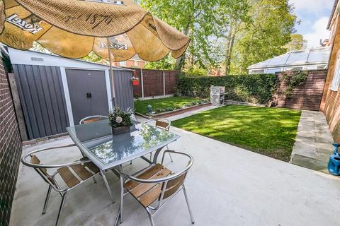 18 Willow Brook Road, Corby, NN17 2EB