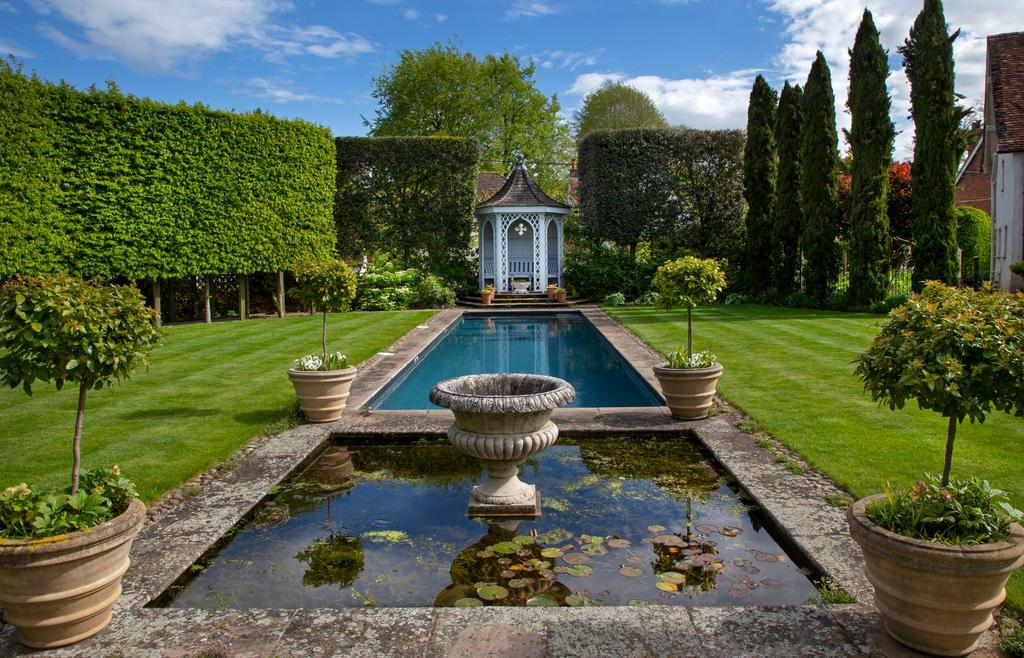Rear Gardens