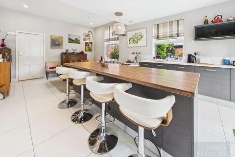 4 Alexandra Road, Leicester, LE2 2BB