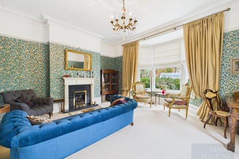 4 Alexandra Road, Leicester, LE2 2BB
