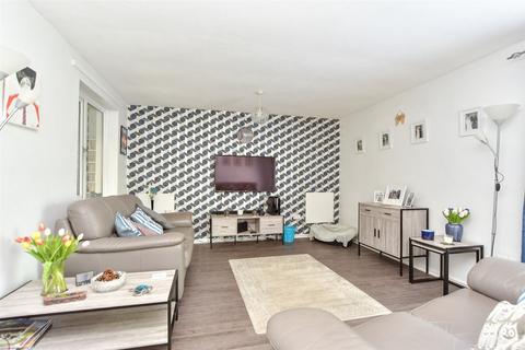 2 bedroom semi-detached bungalow for sale, Arundel Close, Chatham ME5