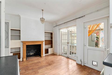 3 bedroom end of terrace house for sale, Sunningdale Avenue