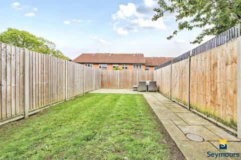 undefined, Fitzjohn Close, Surrey GU4