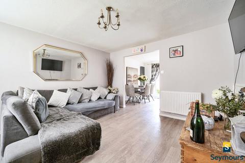 undefined, Fitzjohn Close, Surrey GU4
