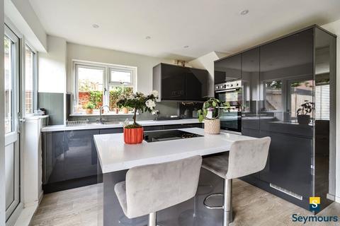 undefined, Fitzjohn Close, Surrey GU4