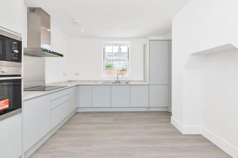 3 bedroom end of terrace house to rent, All Saints Road, Newmarket CB8