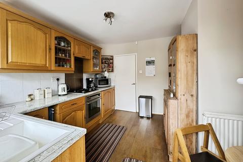 3 bedroom bungalow for sale, Mount Gardens, Cleckheaton, BD19