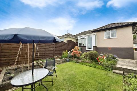 3 bedroom bungalow for sale, Mount Gardens, Cleckheaton, BD19