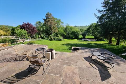 undefined, Yeolmbridge, Launceston