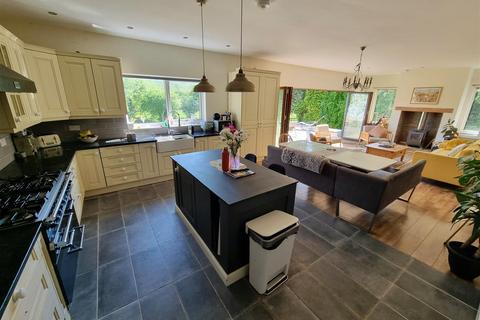 undefined, Yeolmbridge, Launceston