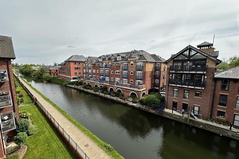 2 bedroom flat for sale, Bridgewater Street, SALE