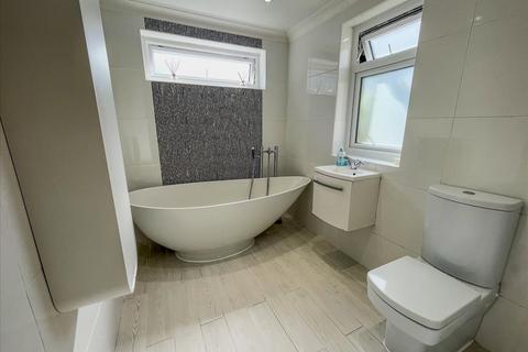 3 bedroom semi-detached house for sale, Durham Road, Feltham, Middlesex, TW14