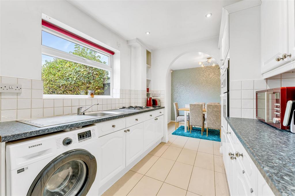 Kitchen 4