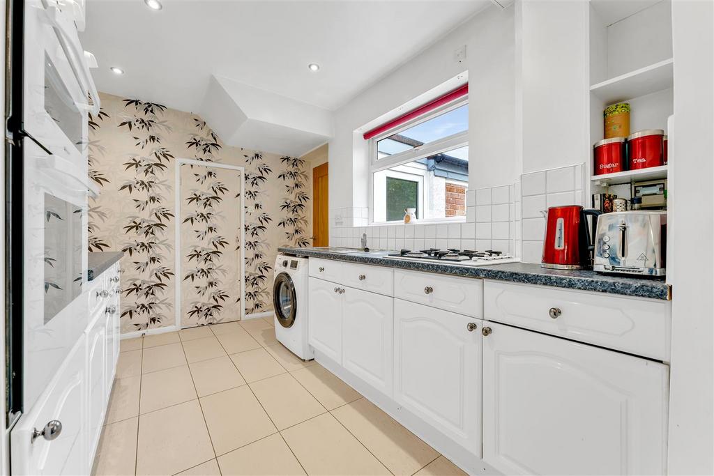 Kitchen 2