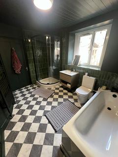2 bedroom house to rent, Terrace Road, Mount Pleasant,