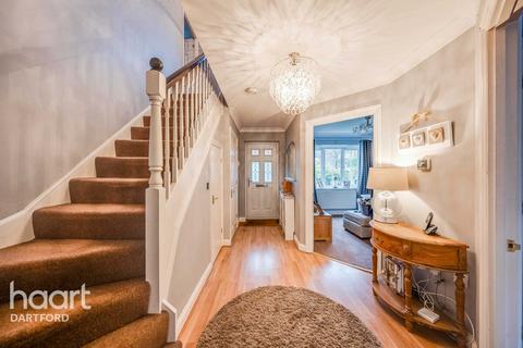 34 Moore Close, Dartford, DA2 6NN