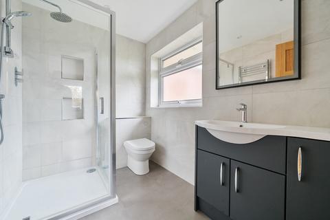 The Spinney Rewlands Drive, Winchester, SO22 6PA