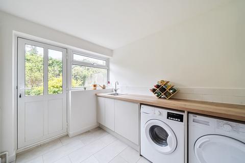 The Spinney Rewlands Drive, Winchester, SO22 6PA