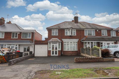 3 bedroom semi-detached house for sale, Summerfields Avenue, Halesowen B62