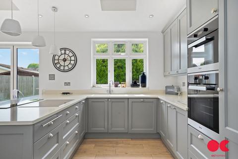 4 bedroom semi-detached house for sale, Repton Avenue, Gidea Park RM2