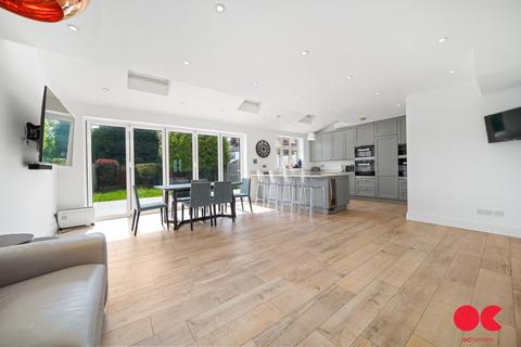 undefined, Repton Avenue, Gidea Park RM2