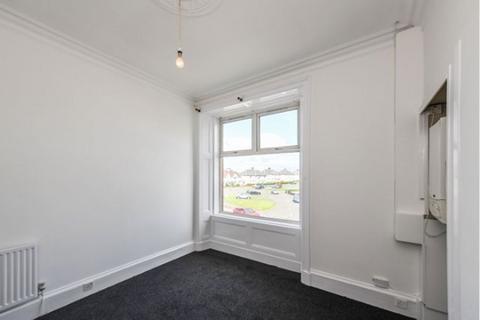 2 bedroom flat to rent, Bonnyton Road, Kilmarnock KA1