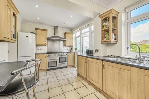 25 Springfield Road, Thornton Heath, CR7 8DZ
