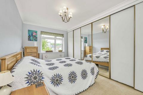 25 Springfield Road, Thornton Heath, CR7 8DZ