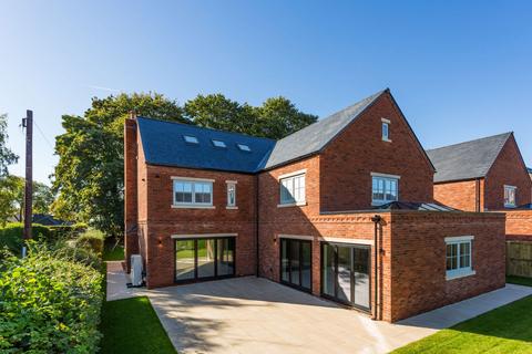 6 bedroom detached house to rent, Spofforth Hill, Wetherby, LS22 6SE