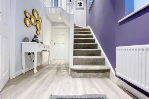 4 bedroom semi-detached house to rent, Gate Lane, Birmingham, B16