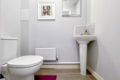 4 bedroom semi-detached house to rent, Gate Lane, Birmingham, B16