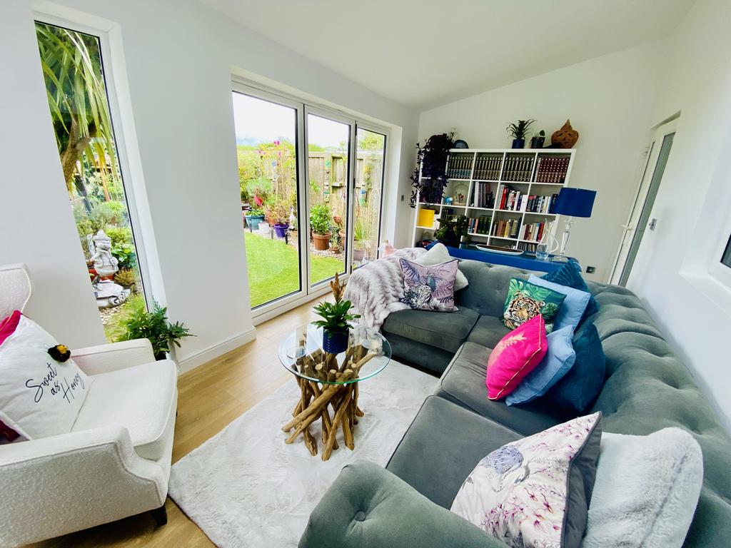 Hillcrest garden room 2