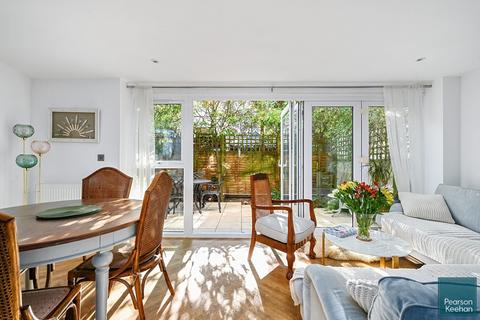 4 bedroom end of terrace house for sale, St. Aubyns, Hove