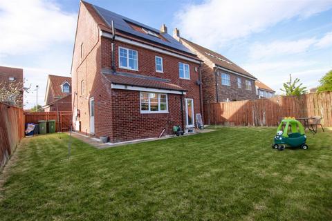 5 bedroom detached house for sale, Fishbourne Grove, Ingleby Barwick