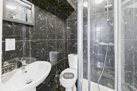 2 bedroom apartment to rent, 368 Hessle road, HU3 3SD