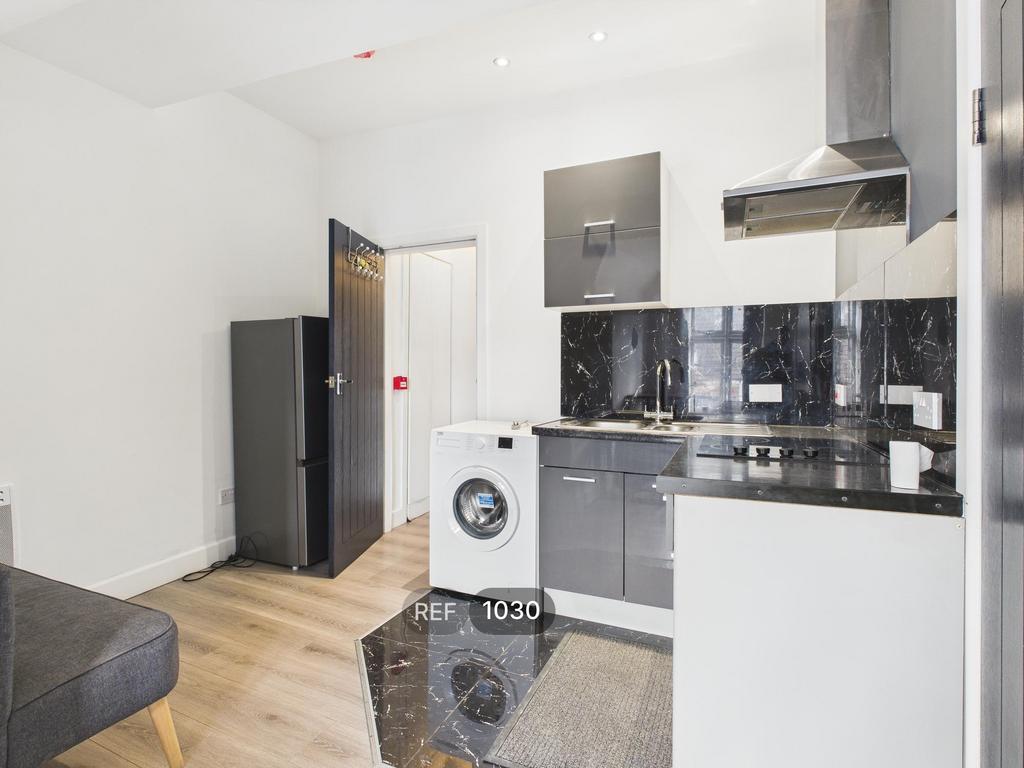 Kitchen & Living area 2