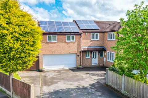 8 Ashover View, Westhouses, Alfreton, DE55 5AR