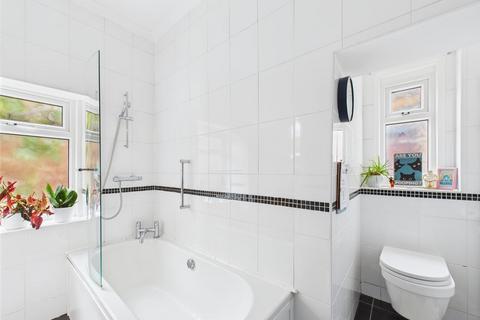 49 Park Crescent, North Shields, NE30 2HR