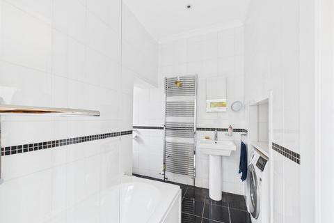 49 Park Crescent, North Shields, NE30 2HR