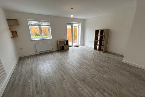 3 bedroom semi-detached house to rent, Foresters Close, Keynsham BS31