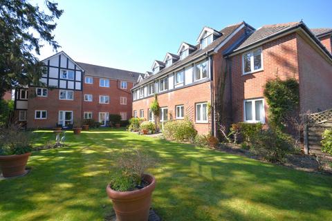 undefined, Archer Court