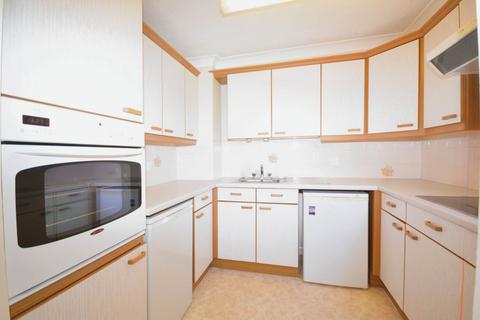 undefined, Archer Court