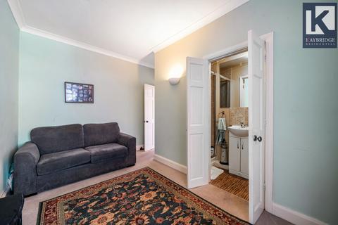 4 bedroom end of terrace house for sale, Stoneleigh Avenue, Worcester Park, KT4