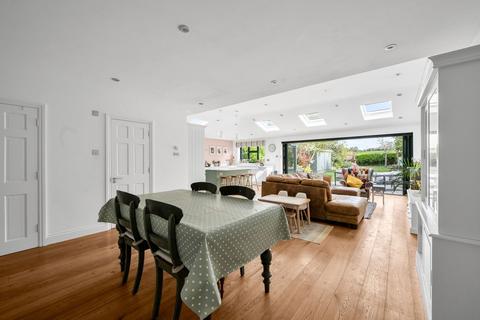 55 The Highway, Orpington, BR6 9DQ