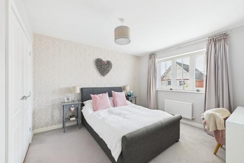 4 Lingwell Close, Chinnor, OX39 4FR