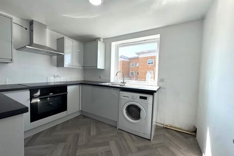 1 bedroom apartment to rent, Felixstowe Court, E16
